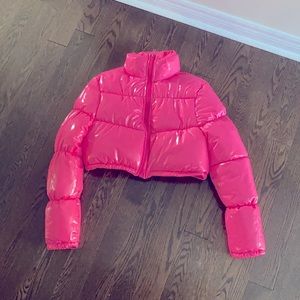 Hot pink crop puffer